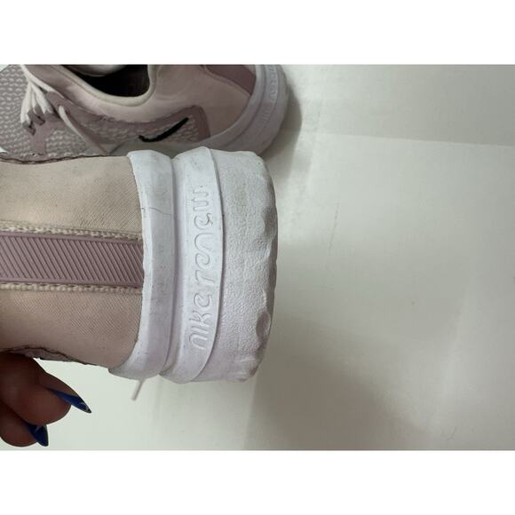 Nike Womens Sneakers Size 10 Pink Nike Renew Rival AA7411-604 - Picture 9 of 13